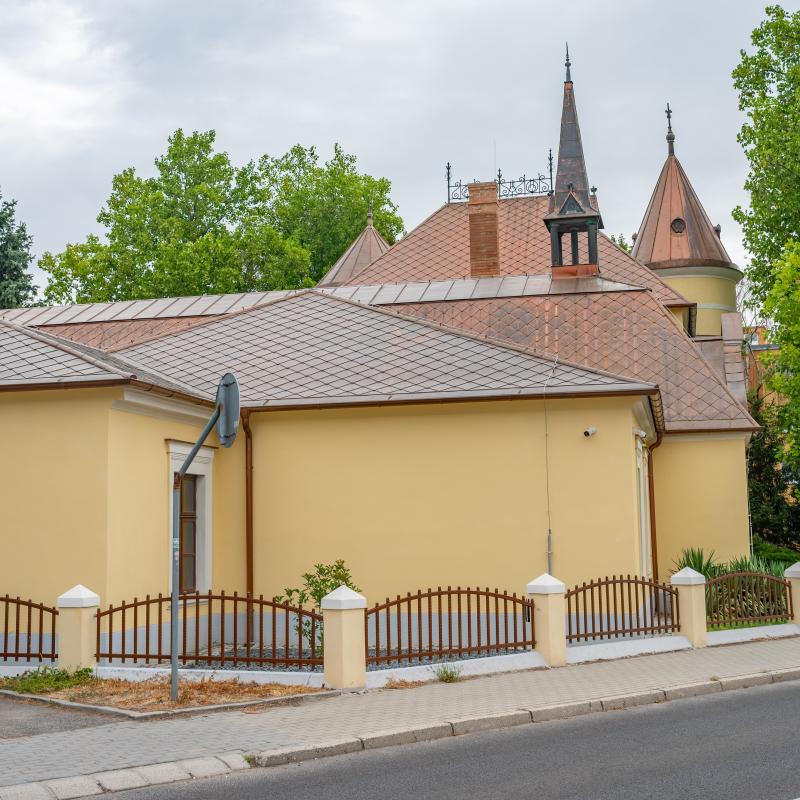 Tlačová správa: Obnovili sa objekty miestneho kultúrneho dedičstva v Dunajskej Strede a Győri