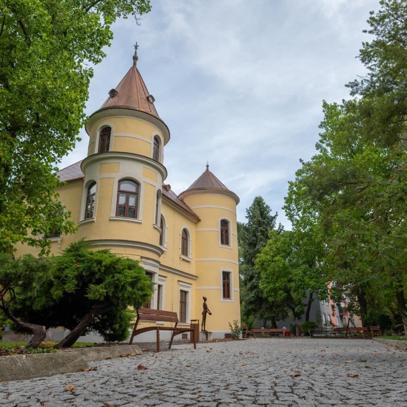 Tlačová správa: Obnovili sa objekty miestneho kultúrneho dedičstva v Dunajskej Strede a Győri