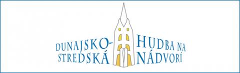 Hudba na nádvorí