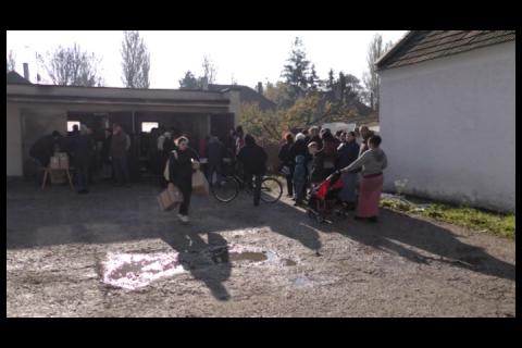 Sociálne odkázaní opäť dostali potravinové balíčky