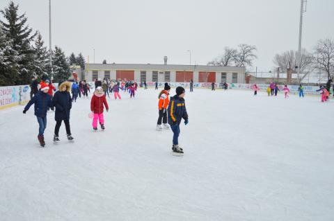 A hétvégén nyit a műjégpálya!