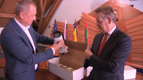 Dunaszerdahely önkormányzata térfigyelő kamerákat ajándékozott a testvérváros Beregszásznak