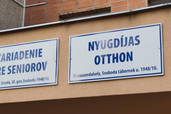 A Dunaszerdahelyi Idősek Otthonának lakói megkapták a koronavírus elleni első védőoltást 