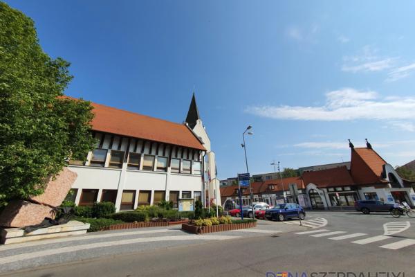 a dunaszerdahelyi városi hivatal épülete