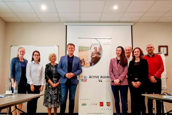 Dunaszerdahely városa partnere lett az „Aktív idősödés a V4 országokban” projektnek