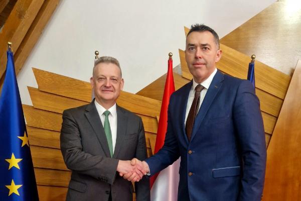 Dr. Hájos Zoltán és MUDr. Puha György