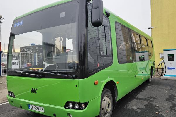 elektromos busz