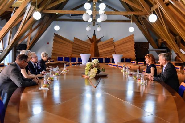 A magyar kisebbség helyzetéről érdeklődött a német és a francia nagykövet Dunaszerdahelyen 