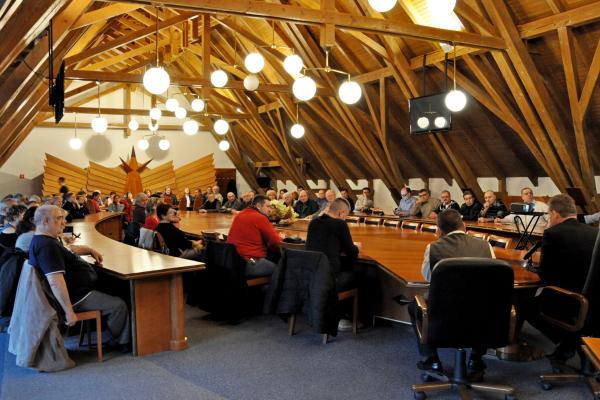 Fórum o zbere odpadu a parkovaní v Dunajskej Strede