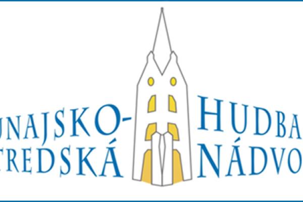 Hudba na nádvorí