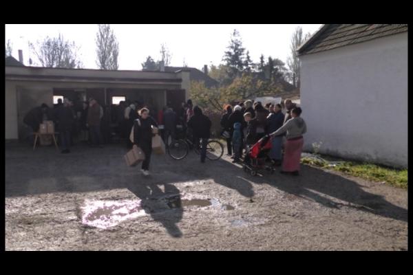 Sociálne odkázaní opäť dostali potravinové balíčky