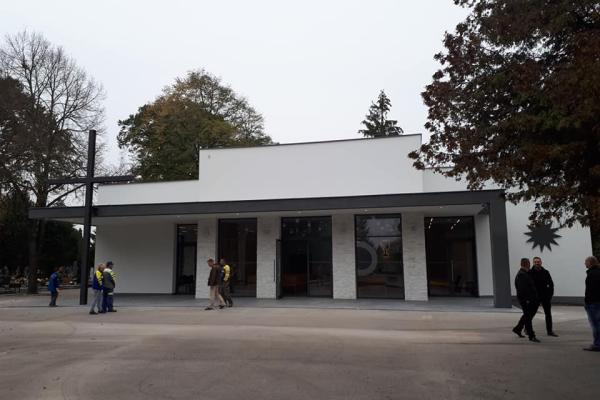 Uskutočnila sa kompletná rekonštrukcia domu smútku v cintoríne na Malodvorníckej ceste