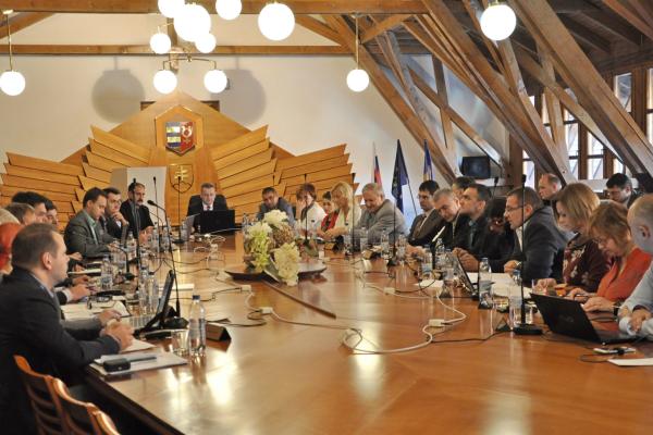 V Dunajskej Strede volíme na jeseň len 21 poslancov